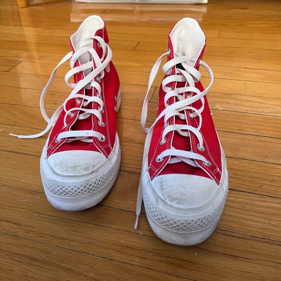 Converse - Picture 3 of 4